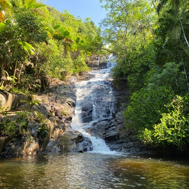 Cascade près de Victoria aux Seychelles