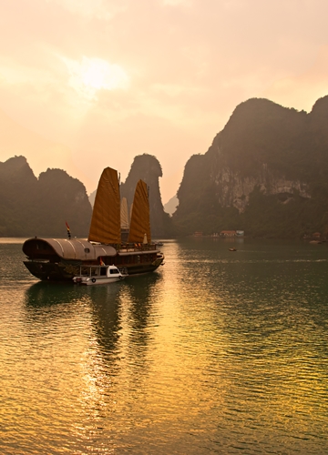 Jonque sur la baie d’Halong