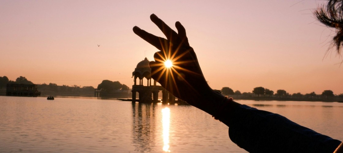 Un lever de soleil à Udaipur